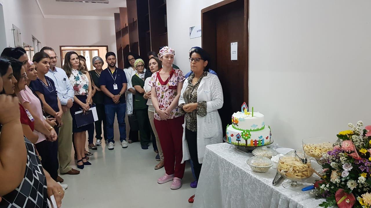 Parte da equipe do primeiro ano de criação da UTI Pediátrica