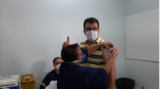 O médico Jonh Leahy