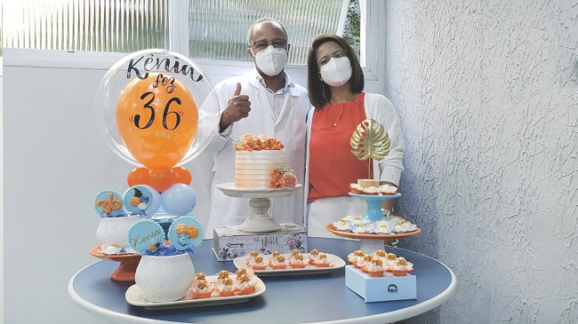 cópia 3 Aniversariante incentiva doação no Banco de Sangue de Itabuna. Foto 1 Ascom-SCMI